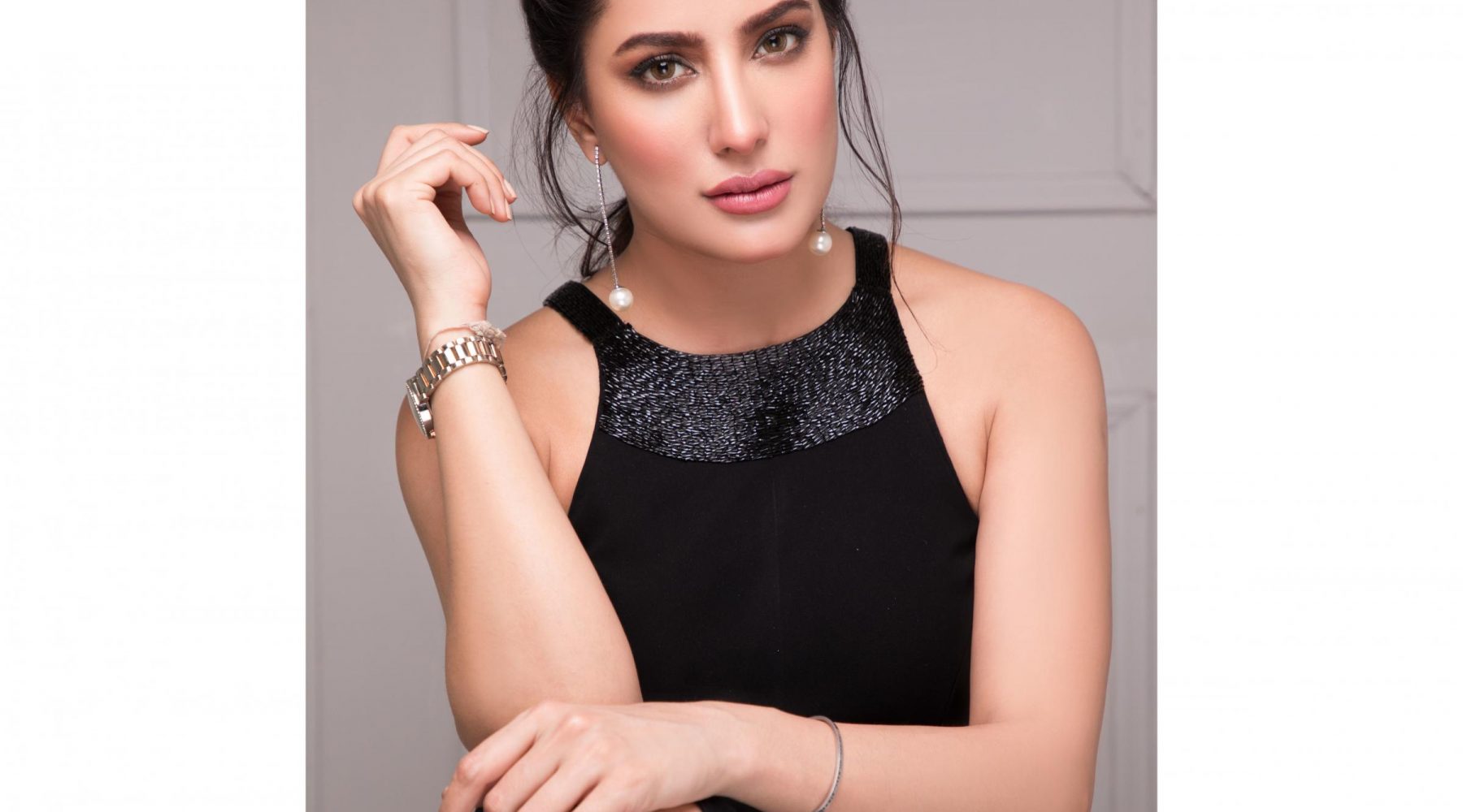 Actress Mehwish Hayat to visit Women’s community centre&hellip;