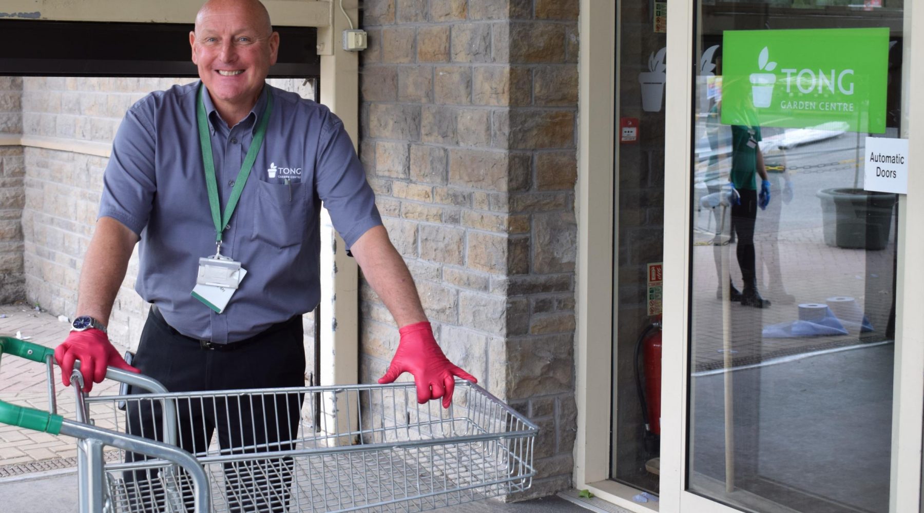 Public using Tong Garden Centre are thanked Bradford Means Business