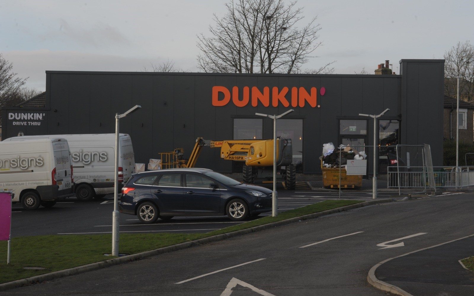 dunkin-donuts-find-out-when-a-drive-through-opens-bradford-bradford