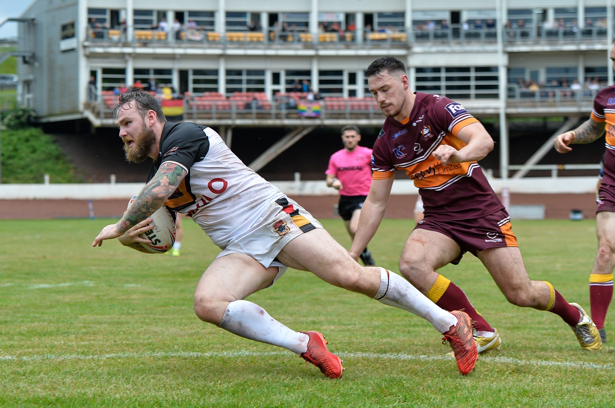 Former Bulls prop named CEO of Championship club…