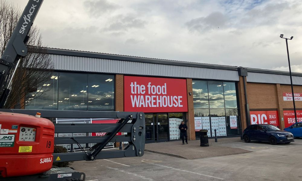 New Bradford supermarket to give first 100 queuing…