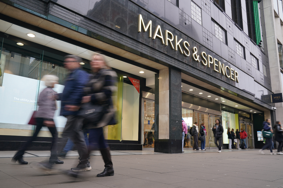 M&S ‘truly sorry’ as it pauses online and…