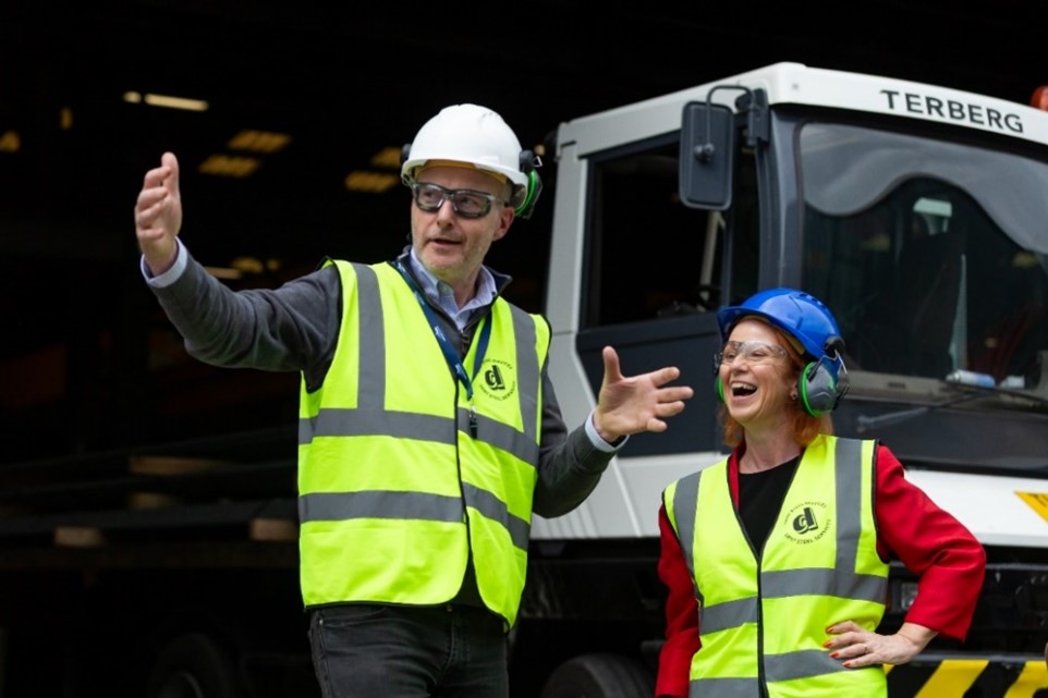 MP visits Bradford steel supplier with ‘vital’ role…