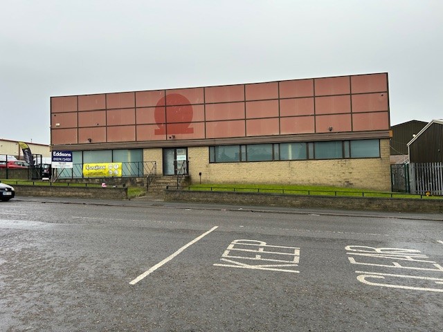 Industrial laundry plan for empty unit in business…