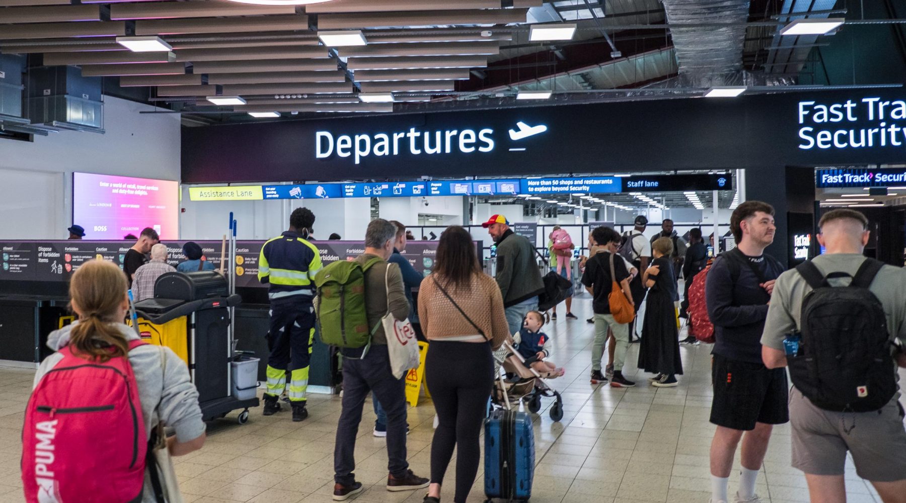 UK travel company closes with all trips cancelled&hellip;