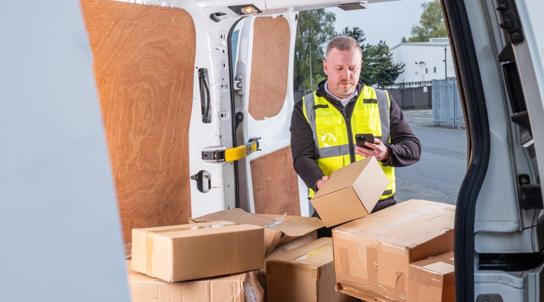 UK cargo company collapses leaving Evri parcels undelivered