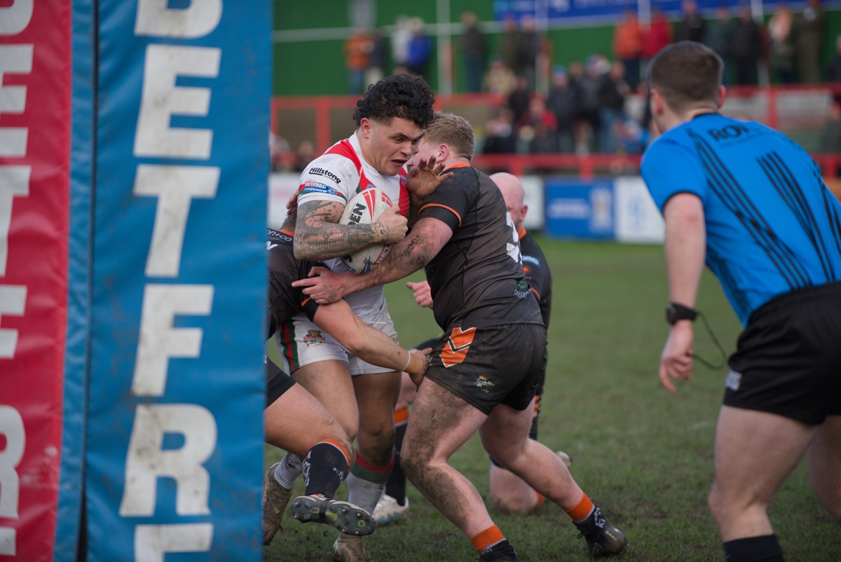 Cougars smashed by Swinton but hundreds turn up&hellip;