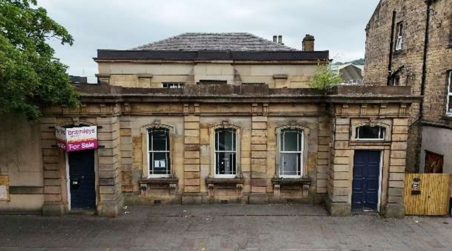 Plans submitted for prominent town centre building –…