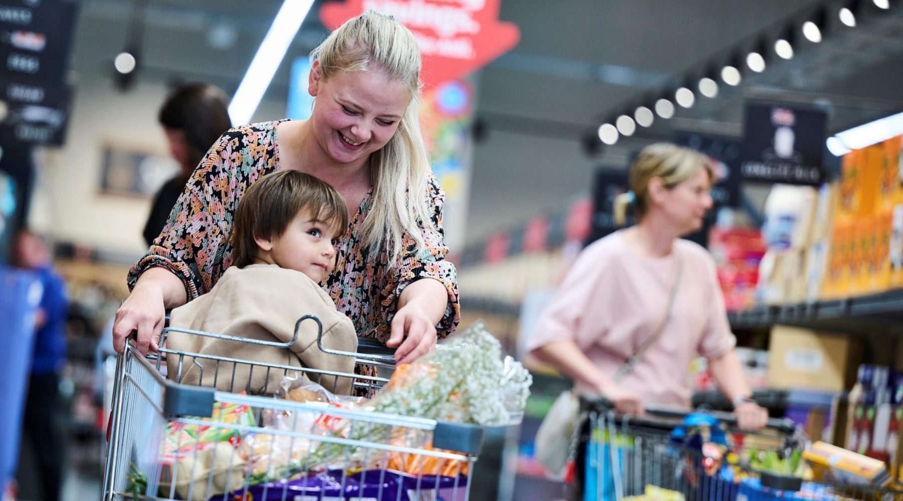 Aldi offering £3,000 of vouchers during school holidays
