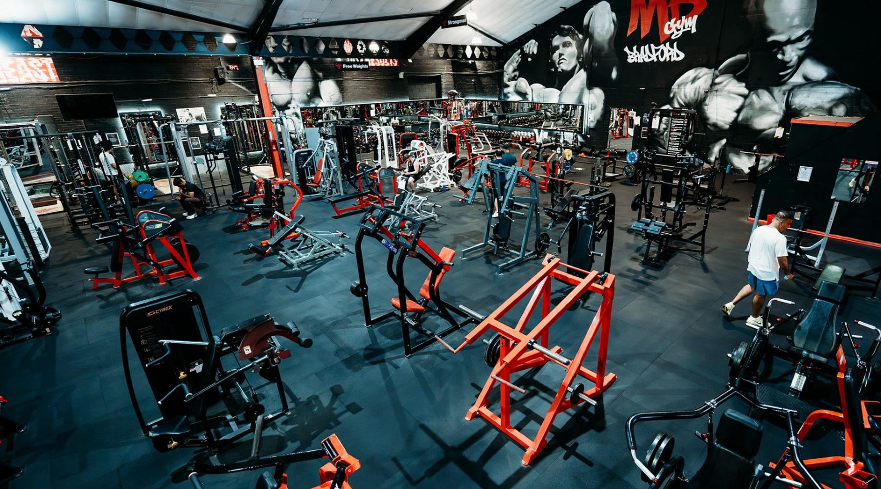 Bradford gym launches 24-hour opening amid ‘huge demand’&hellip;