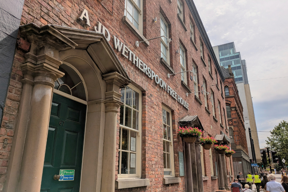 Wetherspoons to open 6 new pubs over coming…