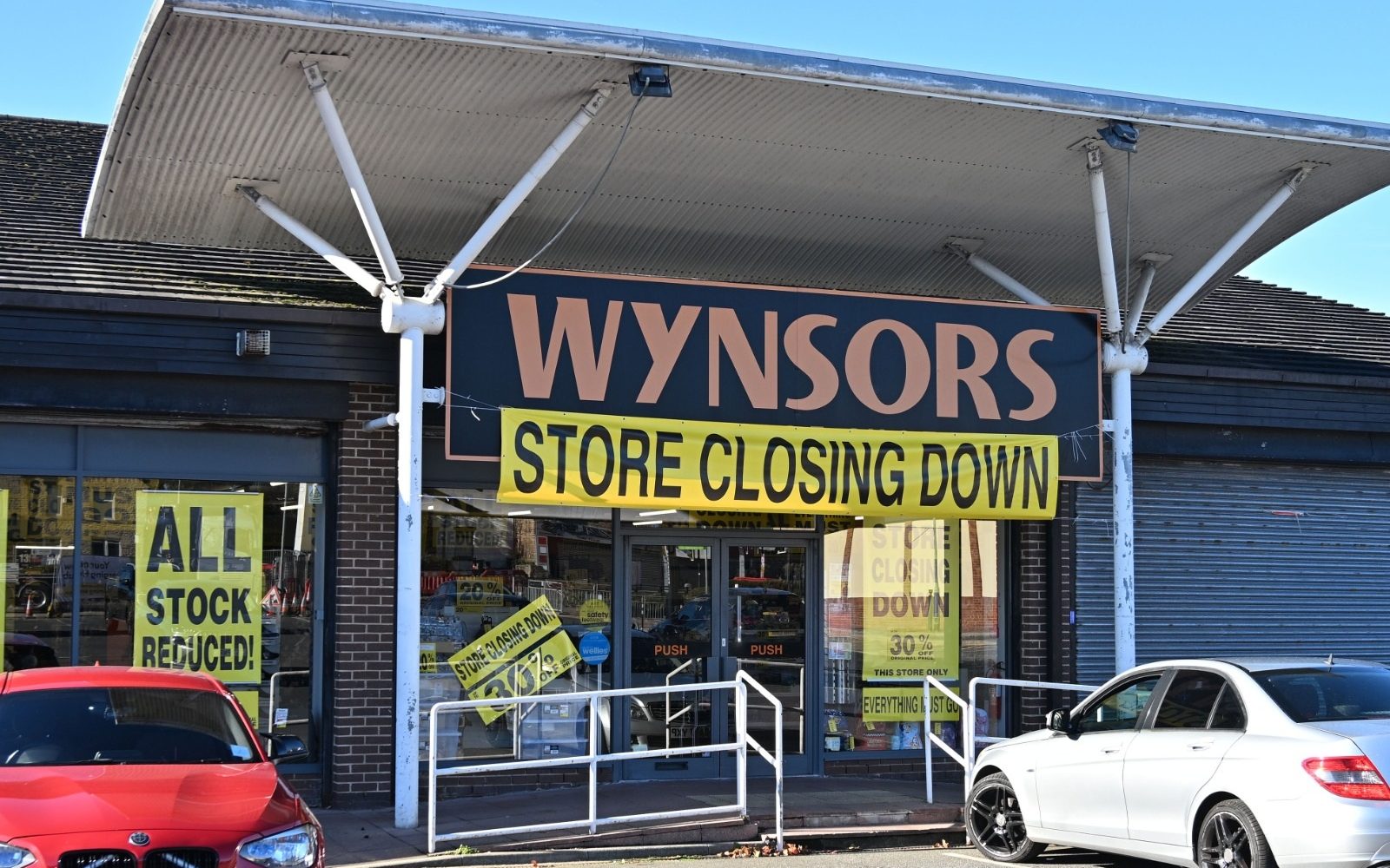 Long-time Bradford shoe store set to shut it&hellip;