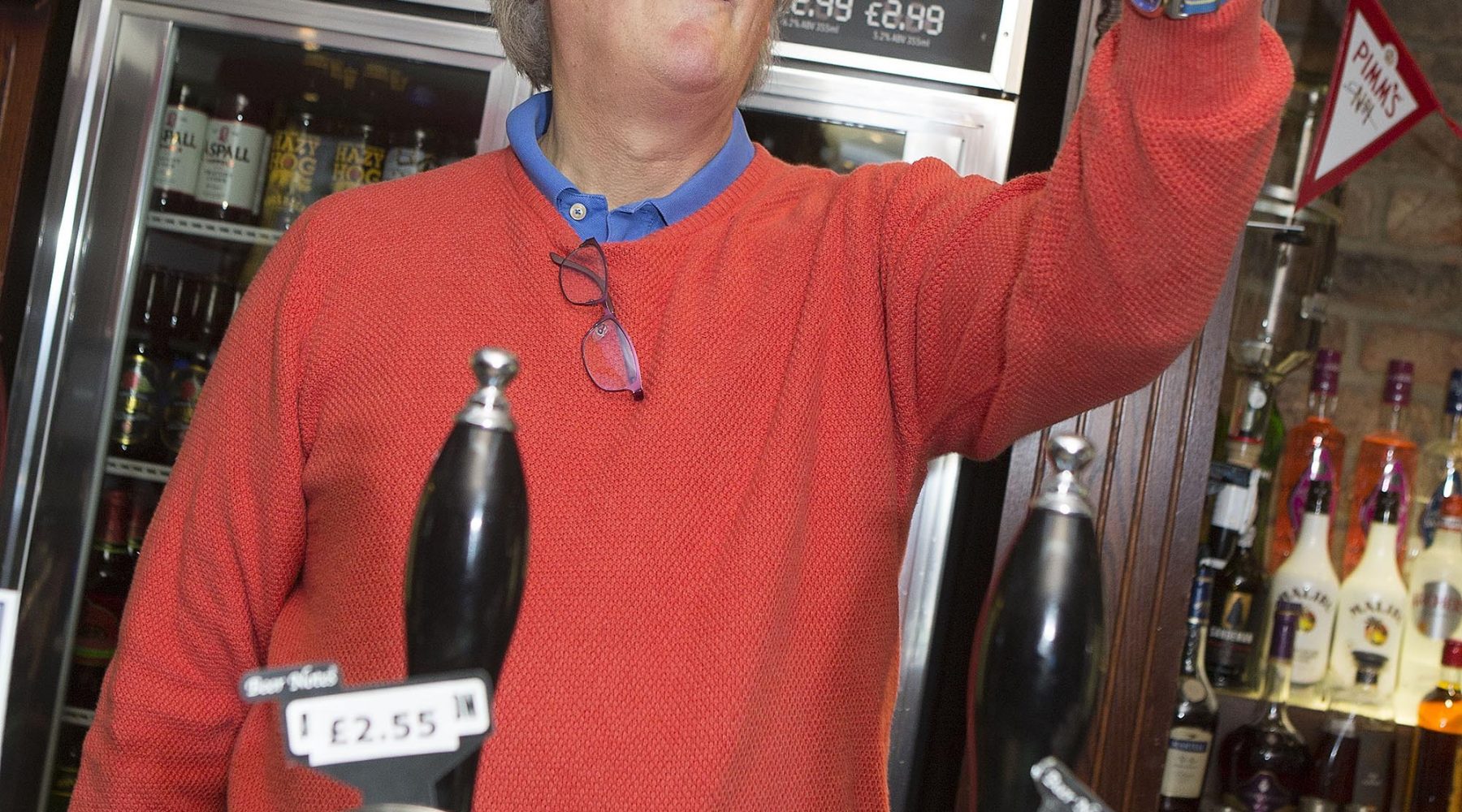 ‘Open pubs at same time as non-essential shops’…