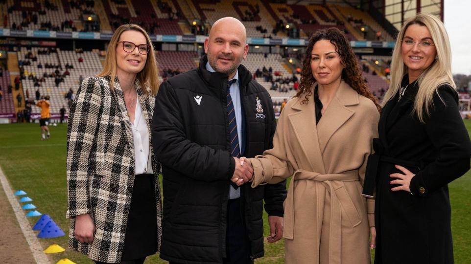 Bradford City sign contract with energy firm Watt.co.uk…